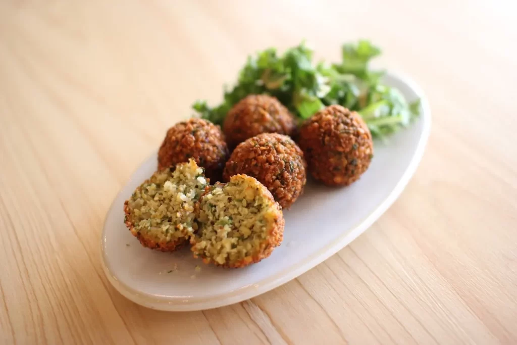 Plant-based cafe NICEファラフェル