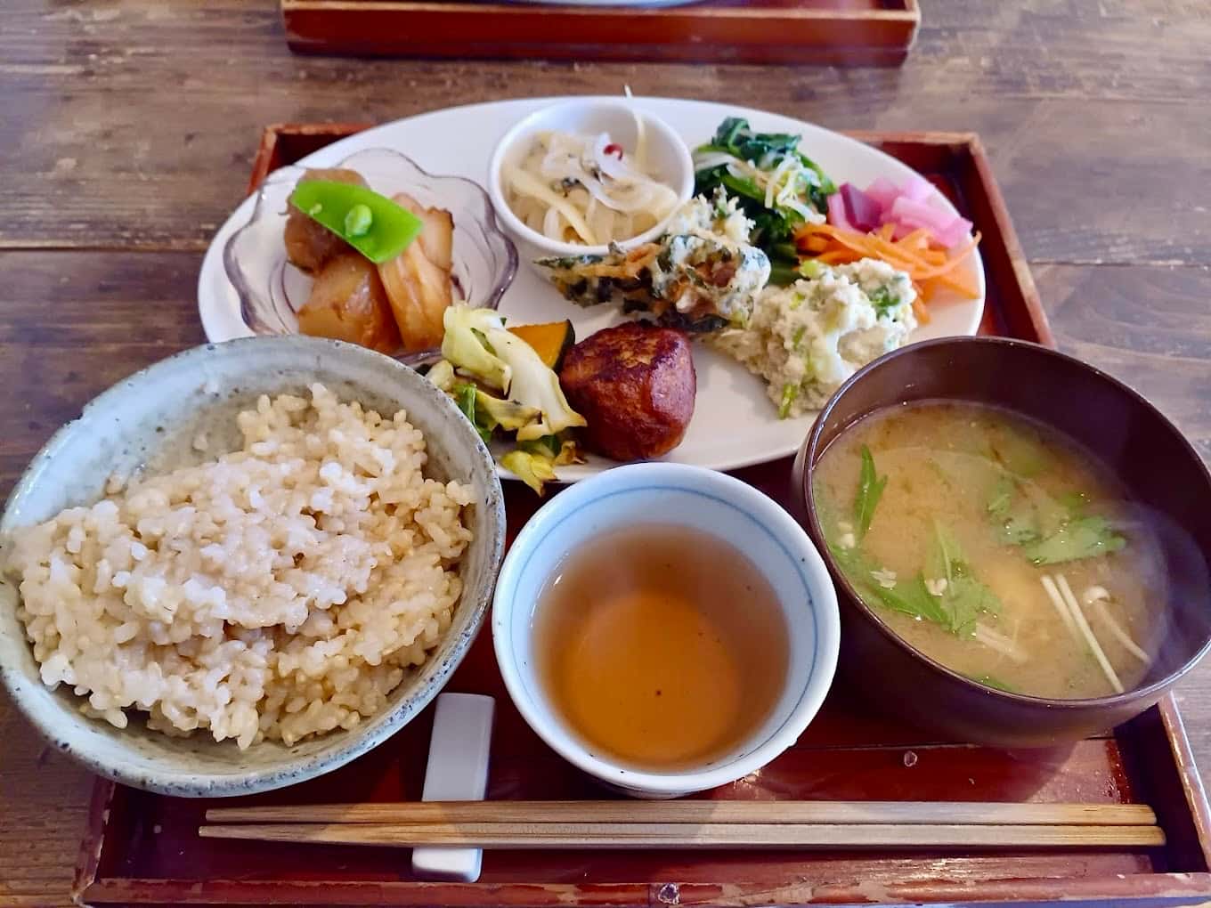 BIOキッチンtuturu(トゥトゥル)