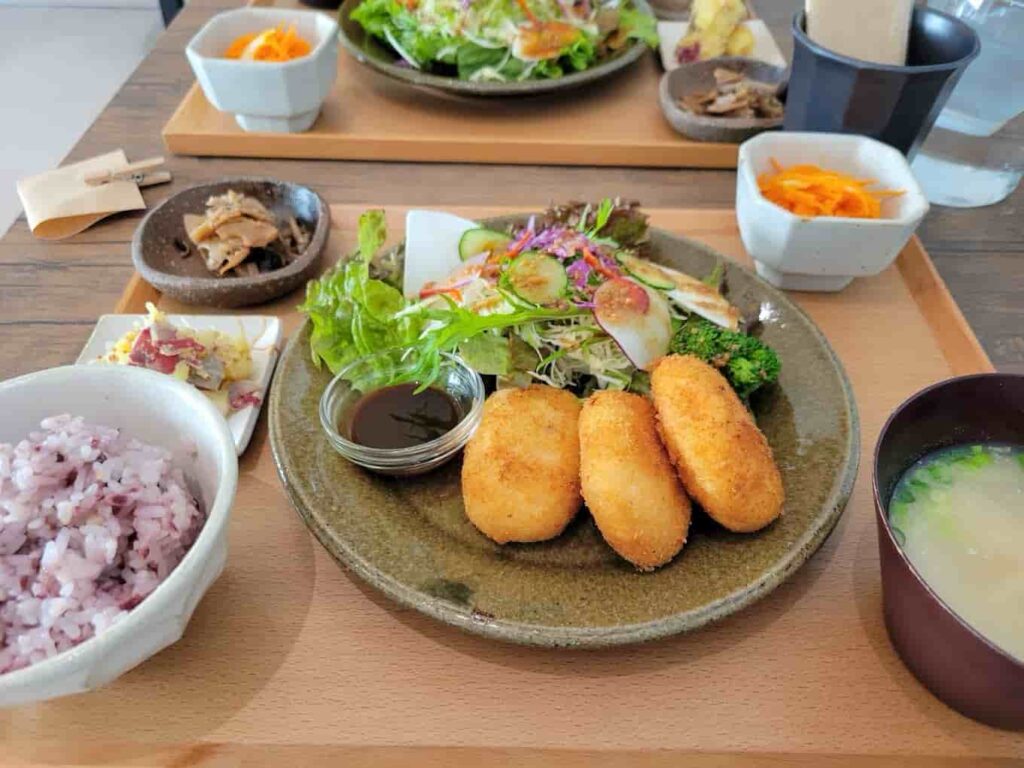 natural cafe やどり菜。