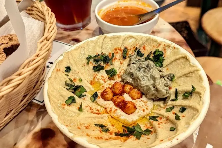 FALAFEL BROTHERS(ファラフェルブラザーズ)フムス