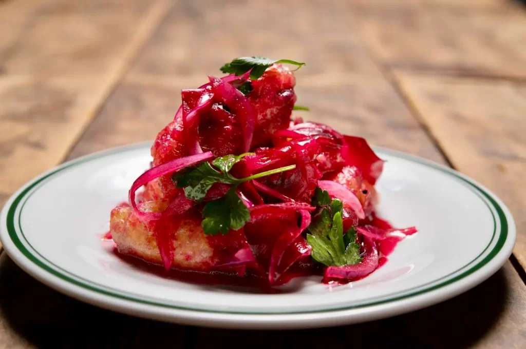 aux（オグジュアリー）