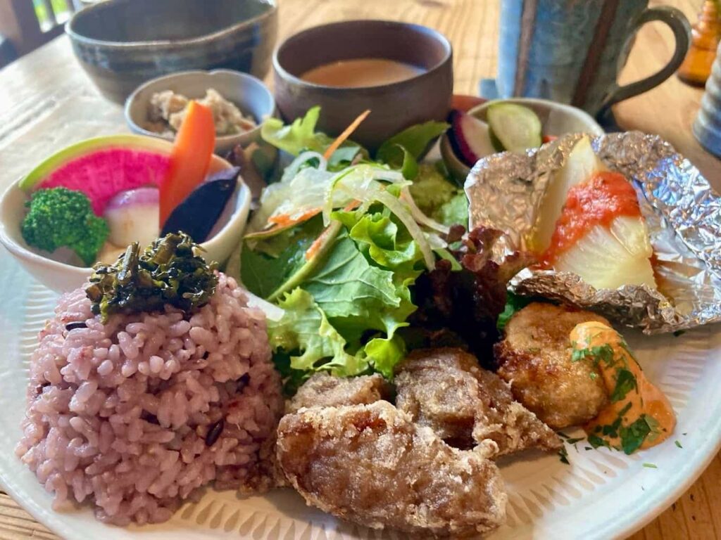 野菜と自然派ワイン食堂 harukucchii（ハルクッチィ）