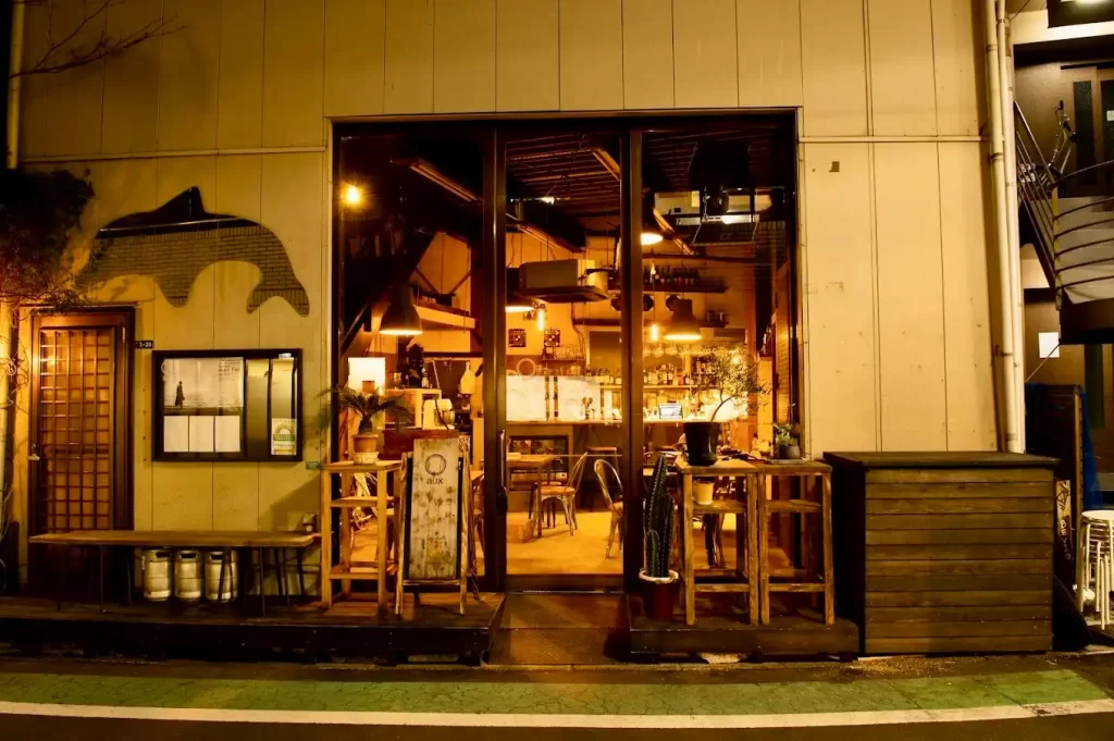 aux（オグジュアリー）の外観