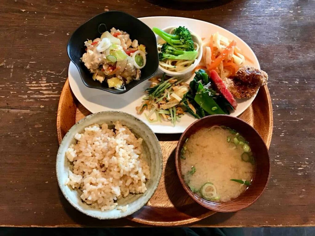 BIOキッチンtuturu(トゥトゥル)