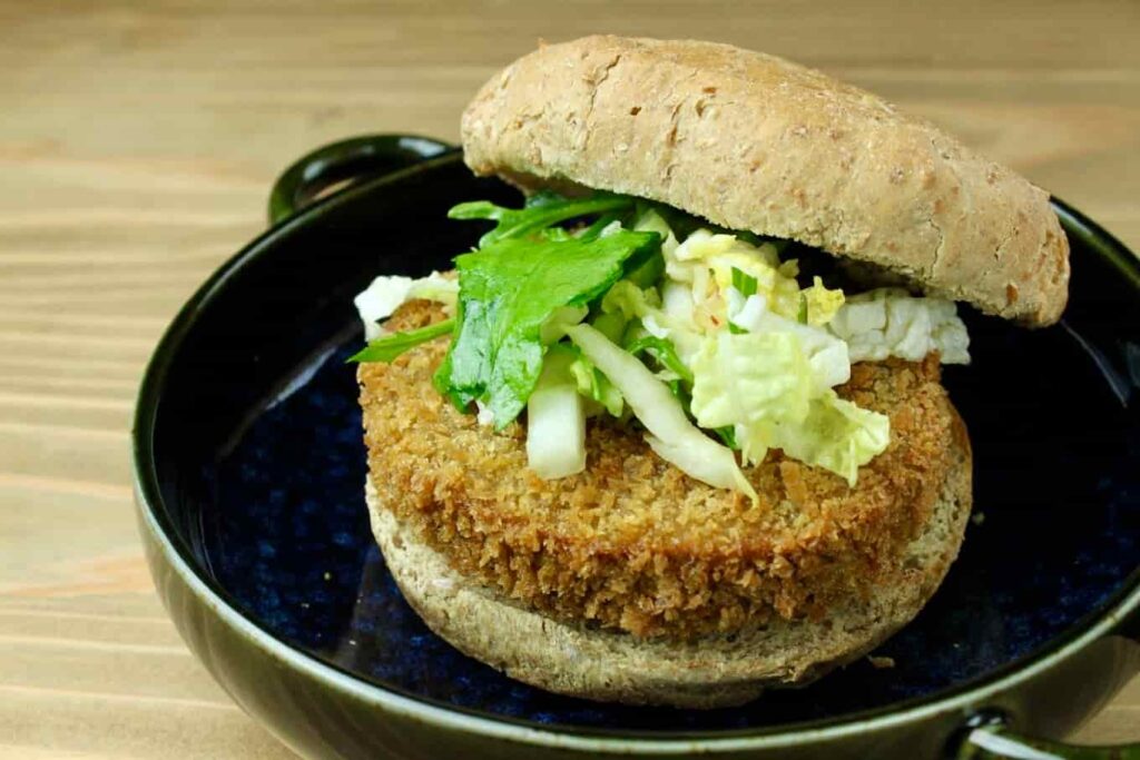 喫茶 さえきのベジバーガー