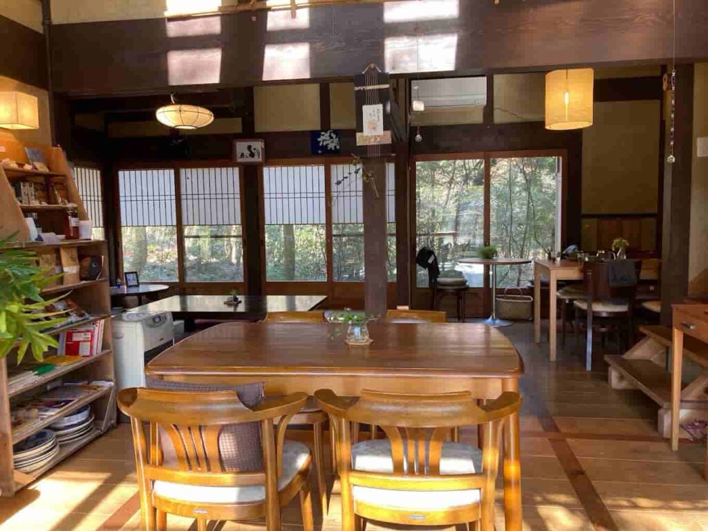 自然ごはんのお店 おおきな木