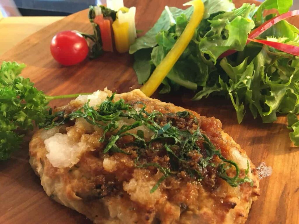 マガタニア(石臼荘)