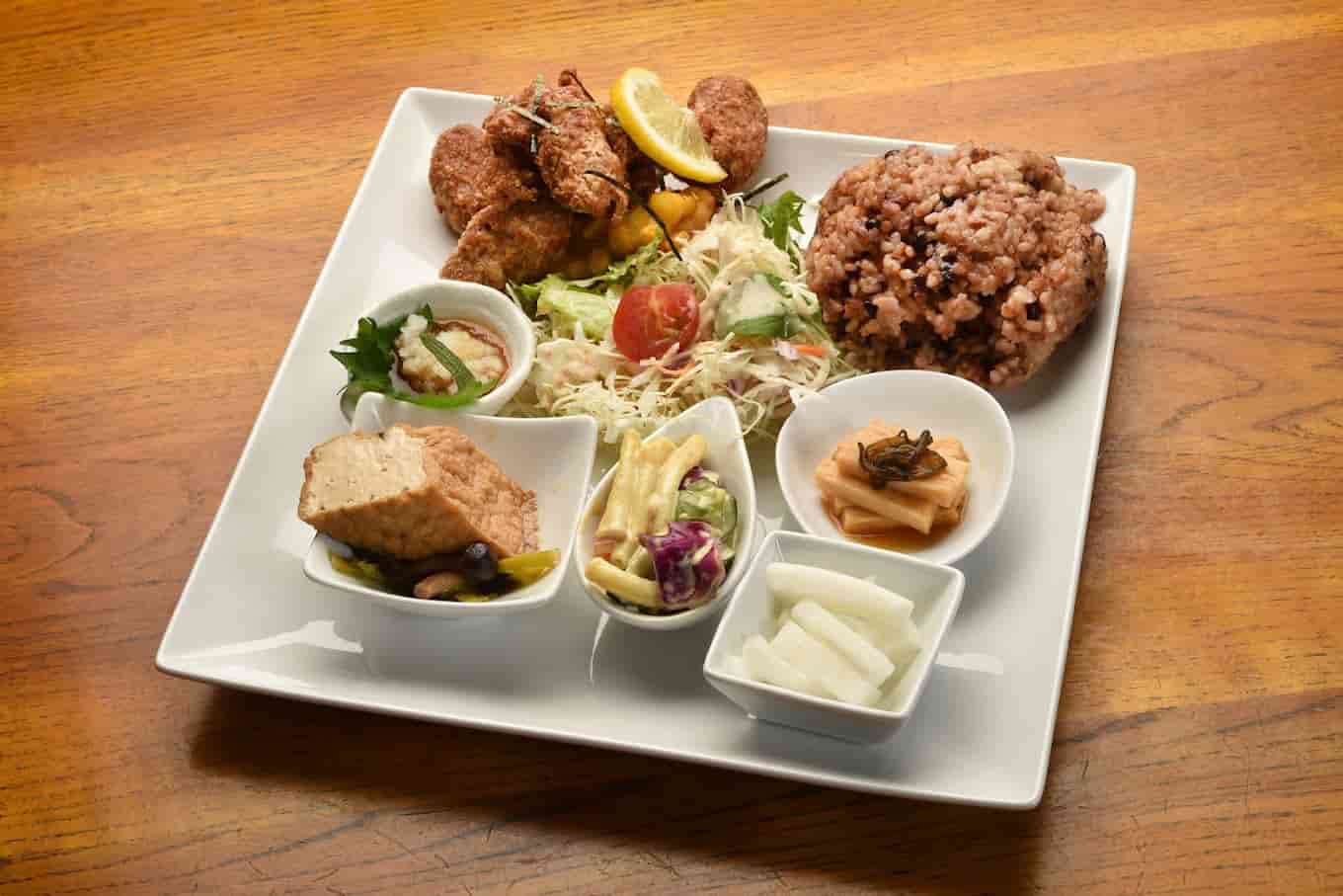 精進cafe ふぉい 城北店