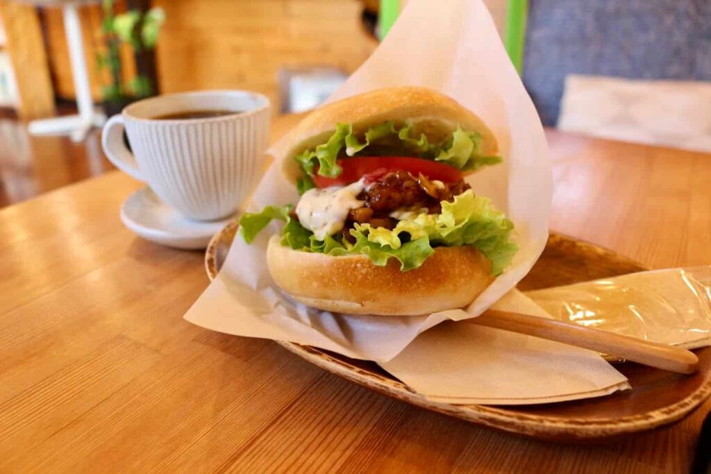 精進スイーツ結びのベジバーガー