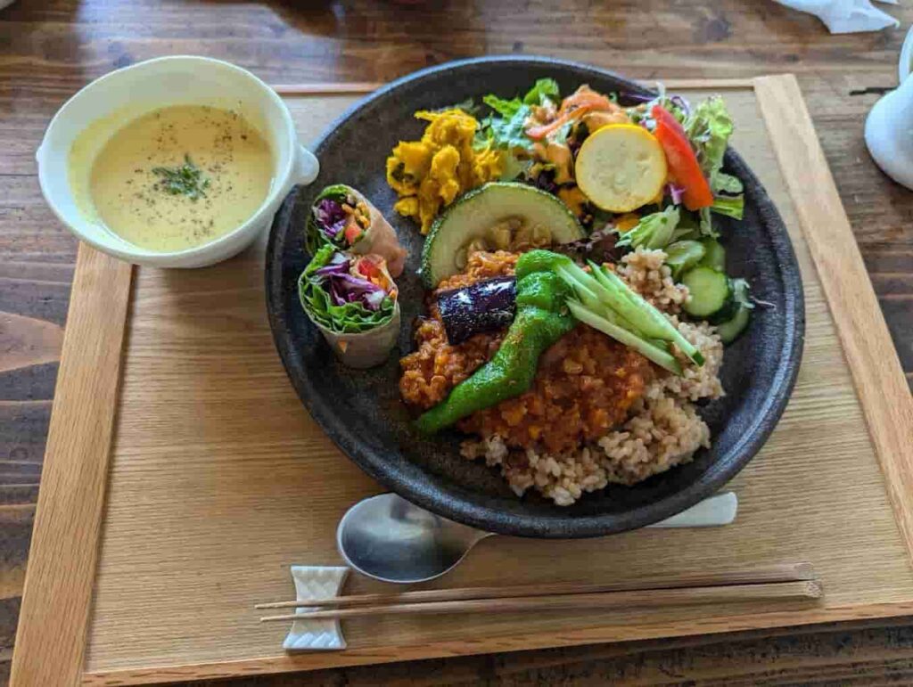 菜食cafe ametsuchi