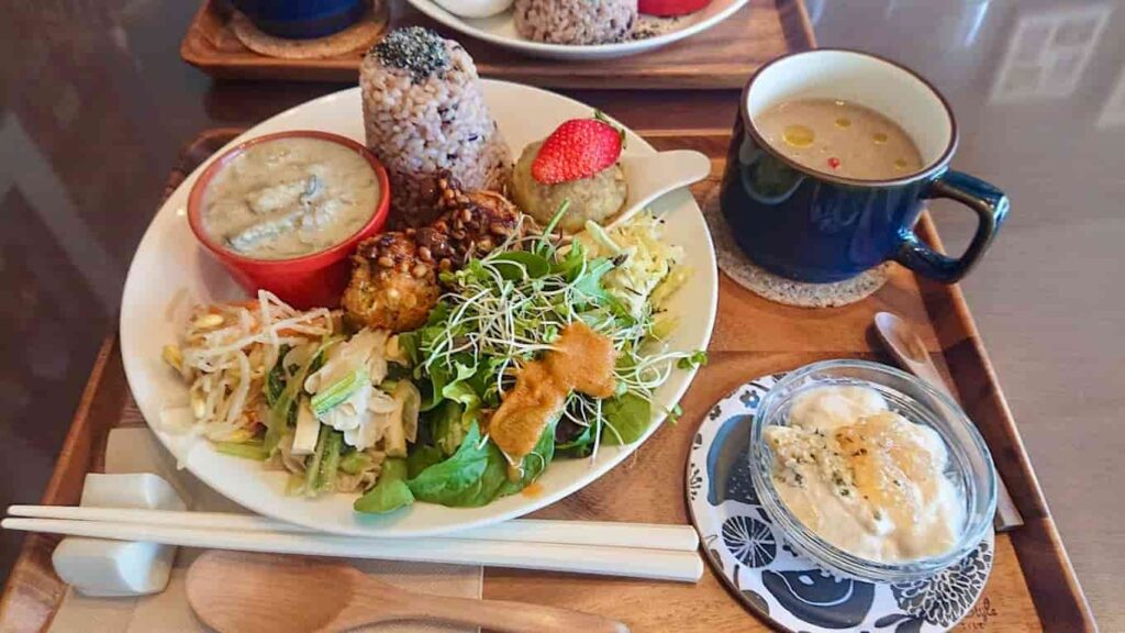 カフェテリア葉庭