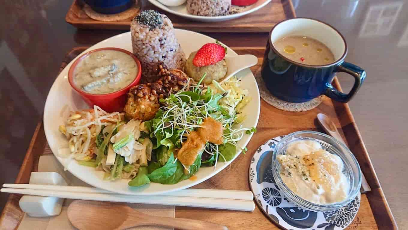 カフェテリア葉庭