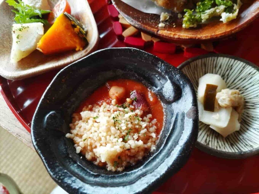 自然菜食 ナイヤビンギ