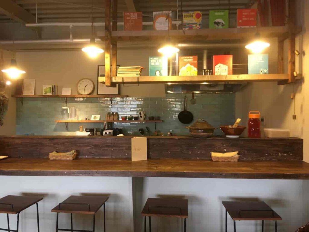 豆こ食堂とおやつ やむなし